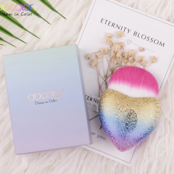 Other - ✨3 for $15✨Rainbow Sparkle Makeup Brush